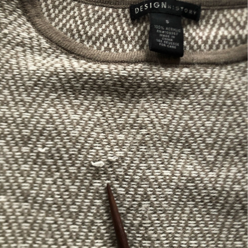 Oatmeal Patterned Batwing Sweater - Picture 11 of 13